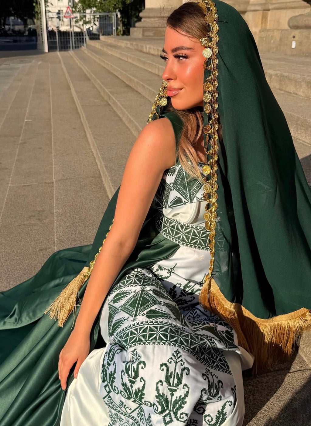Tarha Emerald-Green