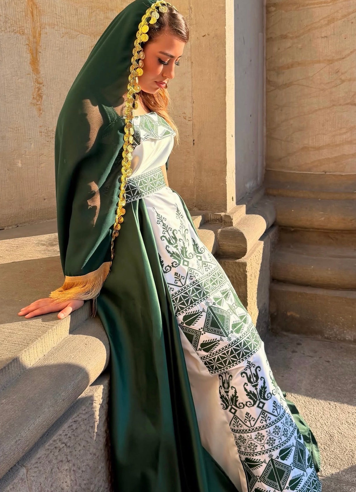 Tarha Emerald-Green